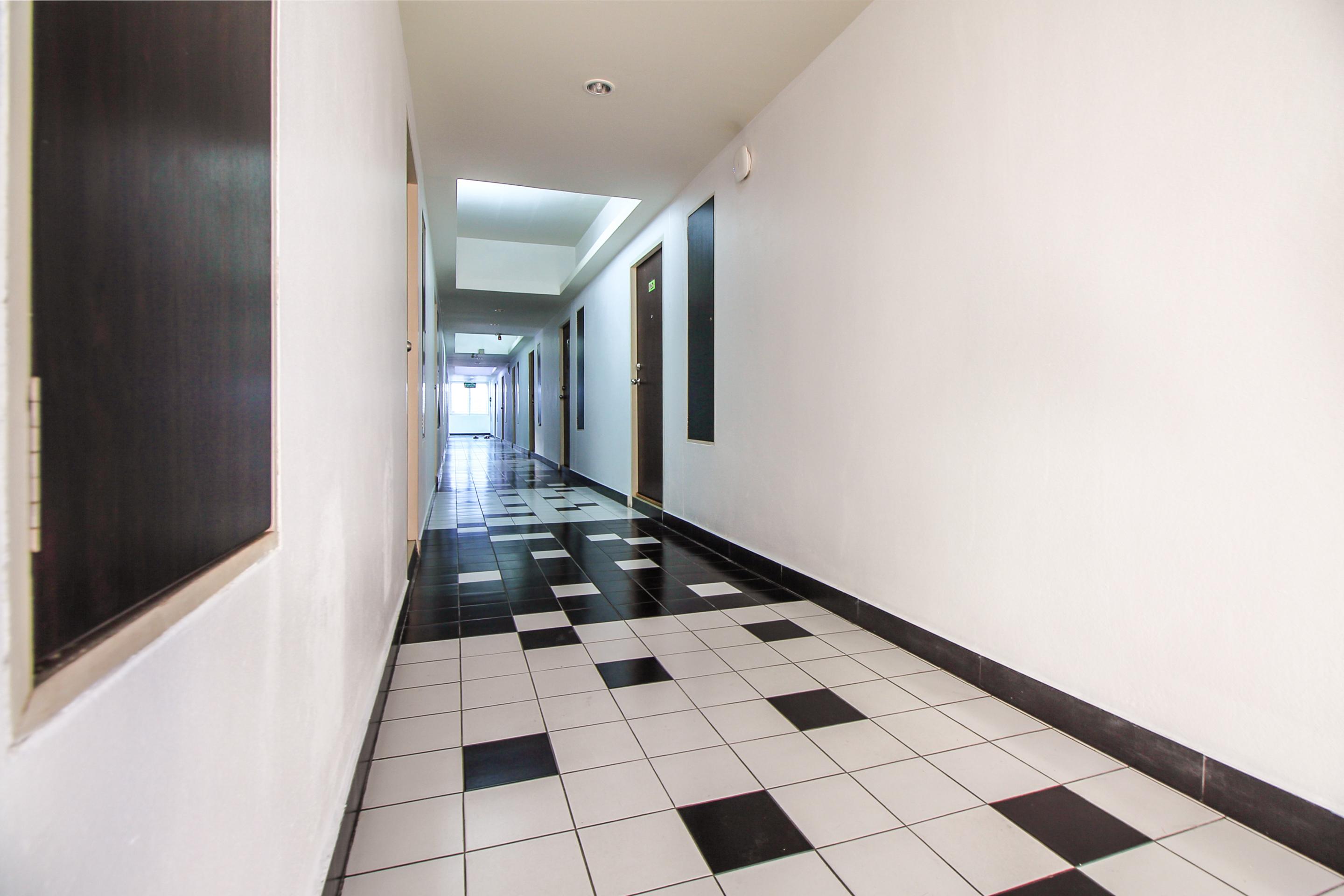 Ruan Plaisoi Apartment Bangkok Exterior photo